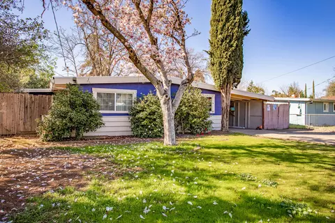 2872 Fairway Ave, Redding, CA 96002 photo 1