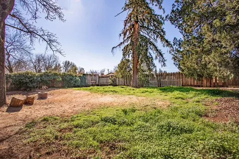 2872 Fairway Ave, Redding, CA 96002 photo 11