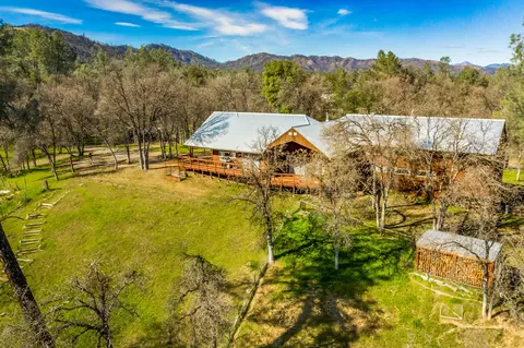 8319 Placer Rd, Redding, CA 96001 photo 2