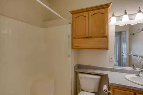 992 Paramount Way, Redding, CA 96003 photo 72