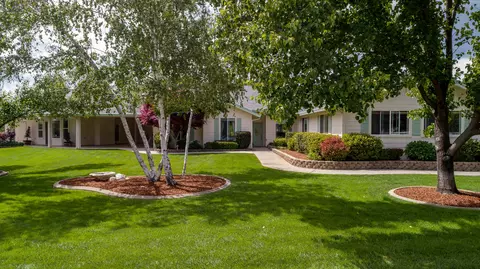 992 Paramount Way, Redding, CA 96003 photo 10