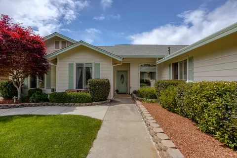 992 Paramount Way, Redding, CA 96003 photo 12