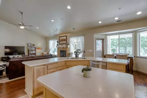 992 Paramount Way, Redding, CA 96003 photo 41