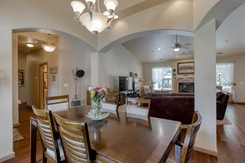 992 Paramount Way, Redding, CA 96003 photo 42