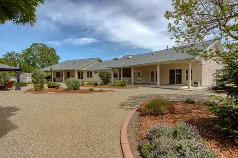 992 Paramount Way, Redding, CA 96003 photo 30