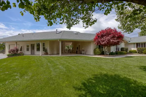 992 Paramount Way, Redding, CA 96003 photo 33
