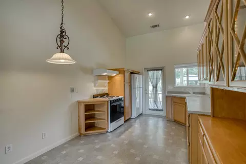 992 Paramount Way, Redding, CA 96003 photo 67
