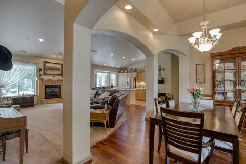 992 Paramount Way, Redding, CA 96003 photo 35