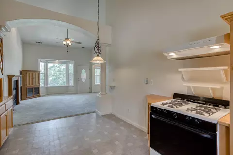 992 Paramount Way, Redding, CA 96003 photo 69