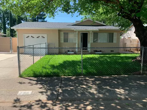 2391 Nebula St, Redding, CA 96002 photo 1