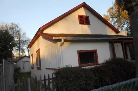 636 Potter St, Red Bluff, CA 96080 photo 1