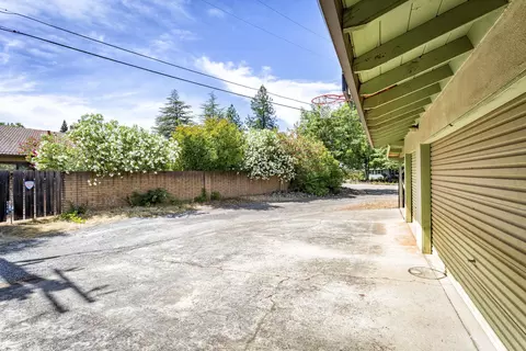 840 Redbud Dr, Redding, CA 96001 photo 35
