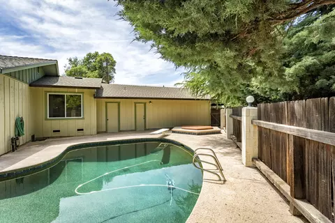 840 Redbud Dr, Redding, CA 96001 photo 31