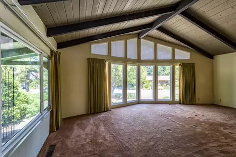 840 Redbud Dr, Redding, CA 96001 photo 2
