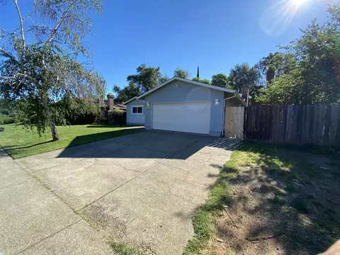 2585 Rosebud Ln, Redding, CA 96002 photo 3