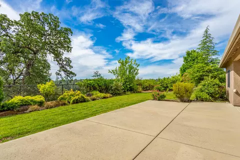 2359 Tradition Way, Redding, CA 96001 photo 28