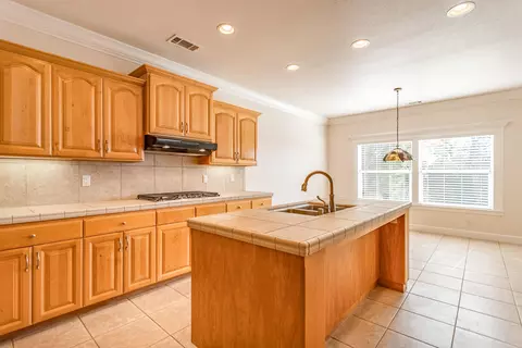 2359 Tradition Way, Redding, CA 96001 photo 9