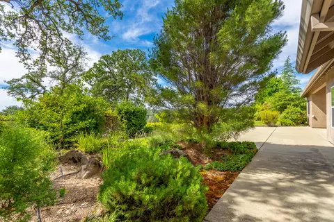 2359 Tradition Way, Redding, CA 96001 photo 30