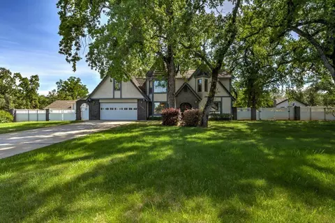 20369 Greenview Dr, Redding, CA 96002 photo 3
