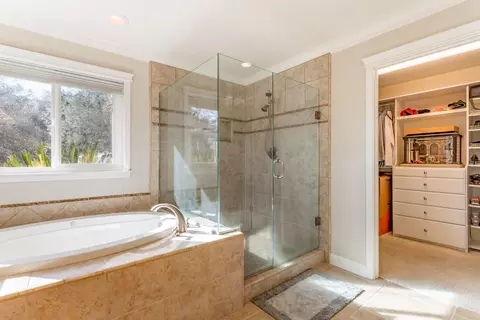 15433 Mountain Shadows Dr, Redding, CA 96001 photo 21
