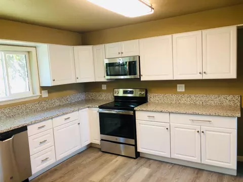3668 Fairgrounds Dr, Anderson, CA 96007 photo 8
