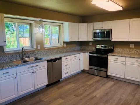 3668 Fairgrounds Dr, Anderson, CA 96007 photo 7