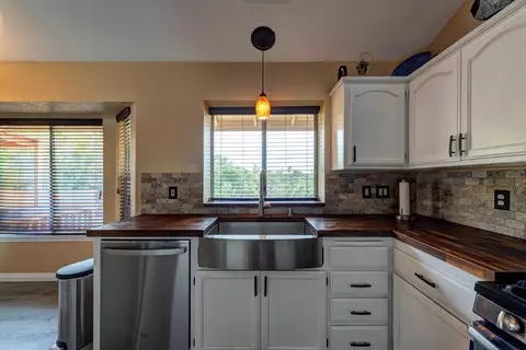 2631 Howard Dr, Redding, CA 96001 photo 31
