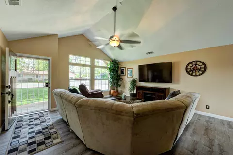 2631 Howard Dr, Redding, CA 96001 photo 36