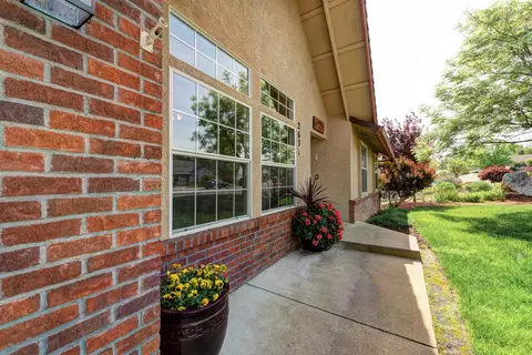 2631 Howard Dr, Redding, CA 96001 photo 11