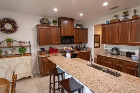 1165 Colorado Ct, Redding, CA 96003 photo 5