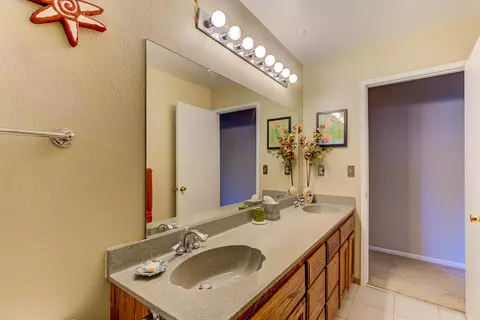 1322 Ledell Dr, Redding, CA 96002 photo 14