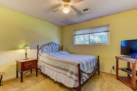 1322 Ledell Dr, Redding, CA 96002 photo 17