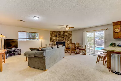 1322 Ledell Dr, Redding, CA 96002 photo 5