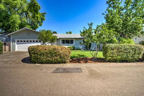 1322 Ledell Dr, Redding, CA 96002 photo 1
