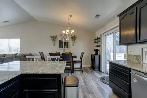 4488 Rose Terrace Dr, Redding, CA 96001 photo 28