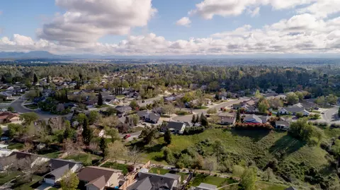 4488 Rose Terrace Dr, Redding, CA 96001 photo 76