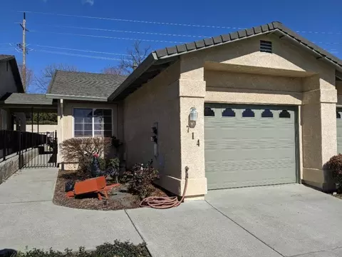 714 Stonebriar Trl, Redding, CA 96003 photo 1