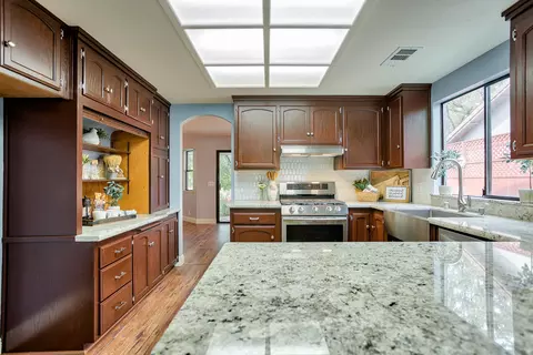 1656 Kildare Dr, Redding, CA 96001 photo 21