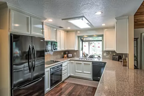 19409 Union School Rd, Redding, CA 96003 photo 8