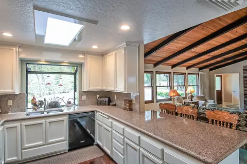 19409 Union School Rd, Redding, CA 96003 photo 9
