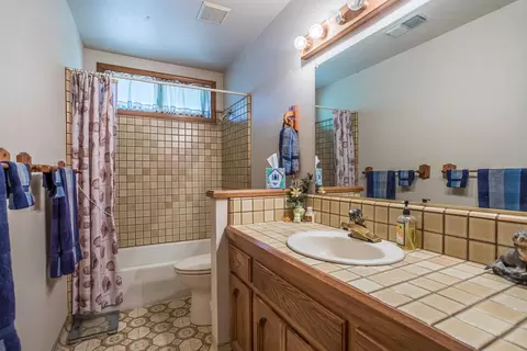 1131 Kirkwood Cir, Redding, CA 96003 photo 17