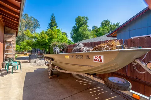 1131 Kirkwood Cir, Redding, CA 96003 photo 24