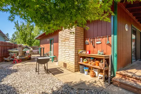 1131 Kirkwood Cir, Redding, CA 96003 photo 23