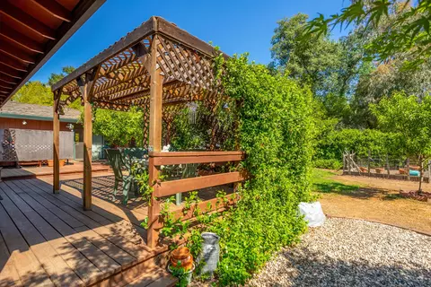 1131 Kirkwood Cir, Redding, CA 96003 photo 20