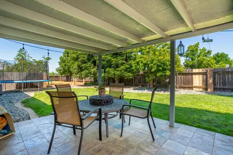 3921 Capricorn Way, Redding, CA 96002 photo 14