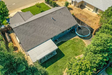 3921 Capricorn Way, Redding, CA 96002 photo 25
