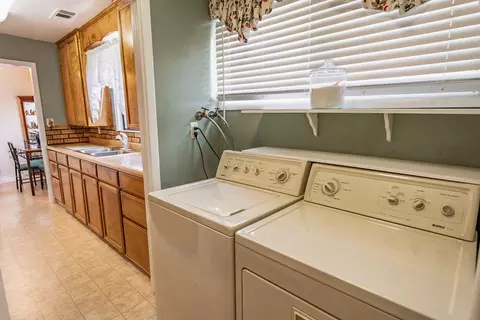 4098 Notre Dame Ave, Redding, CA 96003 photo 12