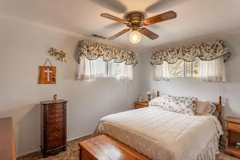 4098 Notre Dame Ave, Redding, CA 96003 photo 9