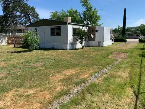 1112 Yogi Ct, Redding, CA 96003 photo 3