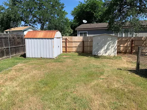 1112 Yogi Ct, Redding, CA 96003 photo 4